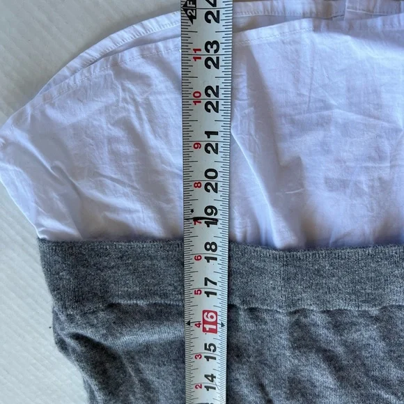 Saks Fifth Avenue Gray Sweater with White Accent - Picture 8 of 8